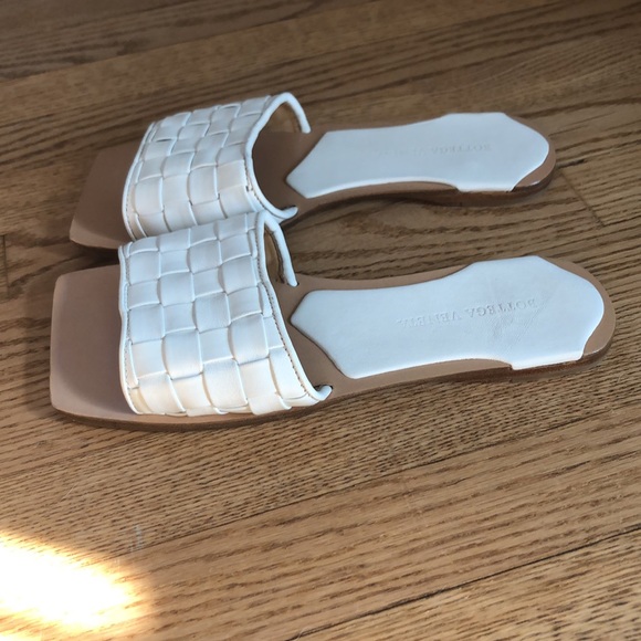 Bottega Veneta Sandals - Picture 3 of 8